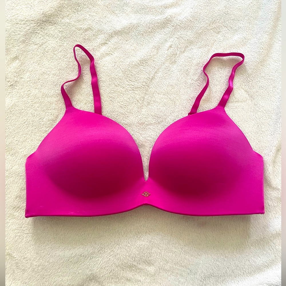 Victorias Secret So Obsessed Smooth Wireless Push Up Bra
